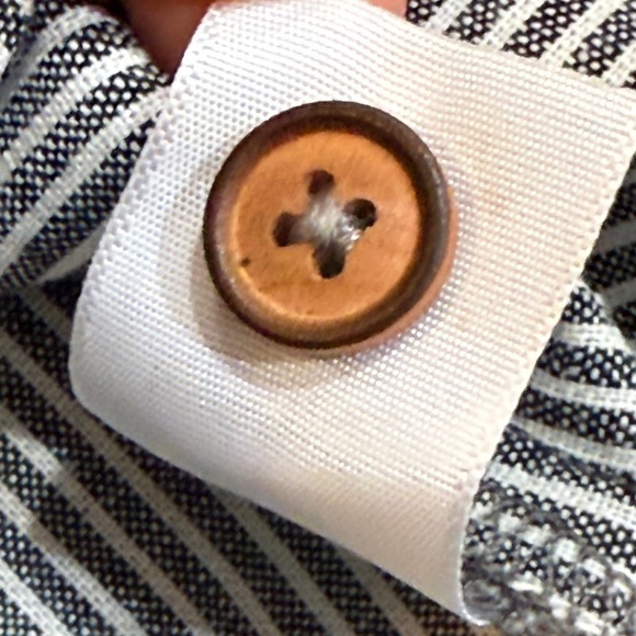 Women’s SAYLOR Grey & White pinstripe puff sleeve ruffle blouse- Size XS - Picture 8 of 9